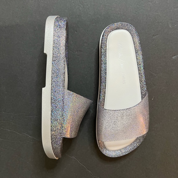 Melissa x Away To Mars Silver Sandal - Picture 4 of 8